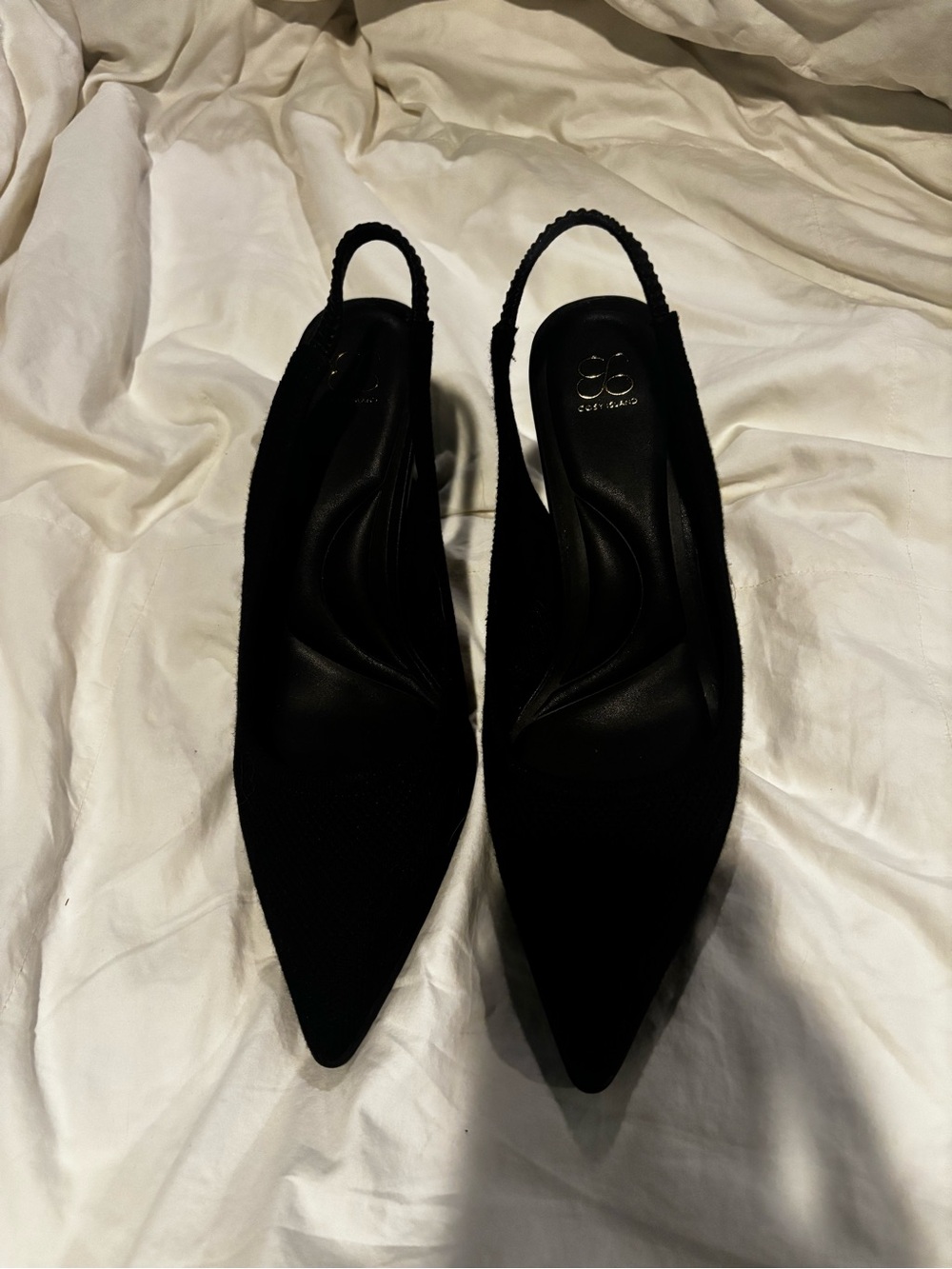 Pointed-Toe Black Heeled Slingback - Picture 5 of 7